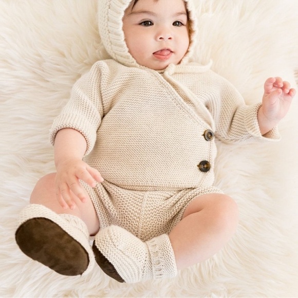 Hanna Andersson Newborn Handknit Woolly Crocheted Booties - Picture 1 of 9